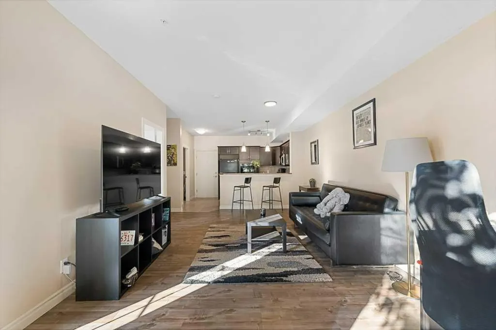 60 Royal Oak Plaza NW Calgary AB T3G 0A7