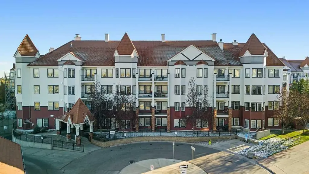 60 Royal Oak Plaza NW Calgary AB T3G 0A7