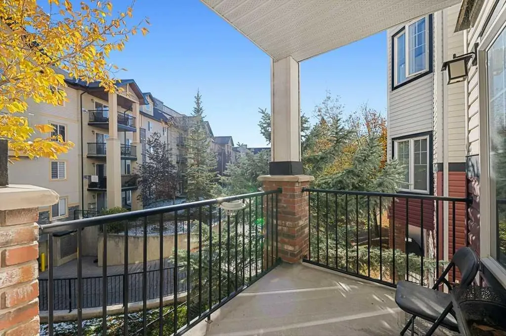 60 Royal Oak Plaza NW Calgary AB T3G 0A7