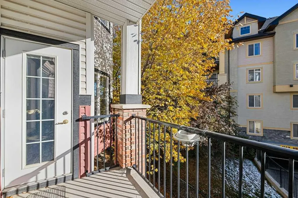 60 Royal Oak Plaza NW Calgary AB T3G 0A7
