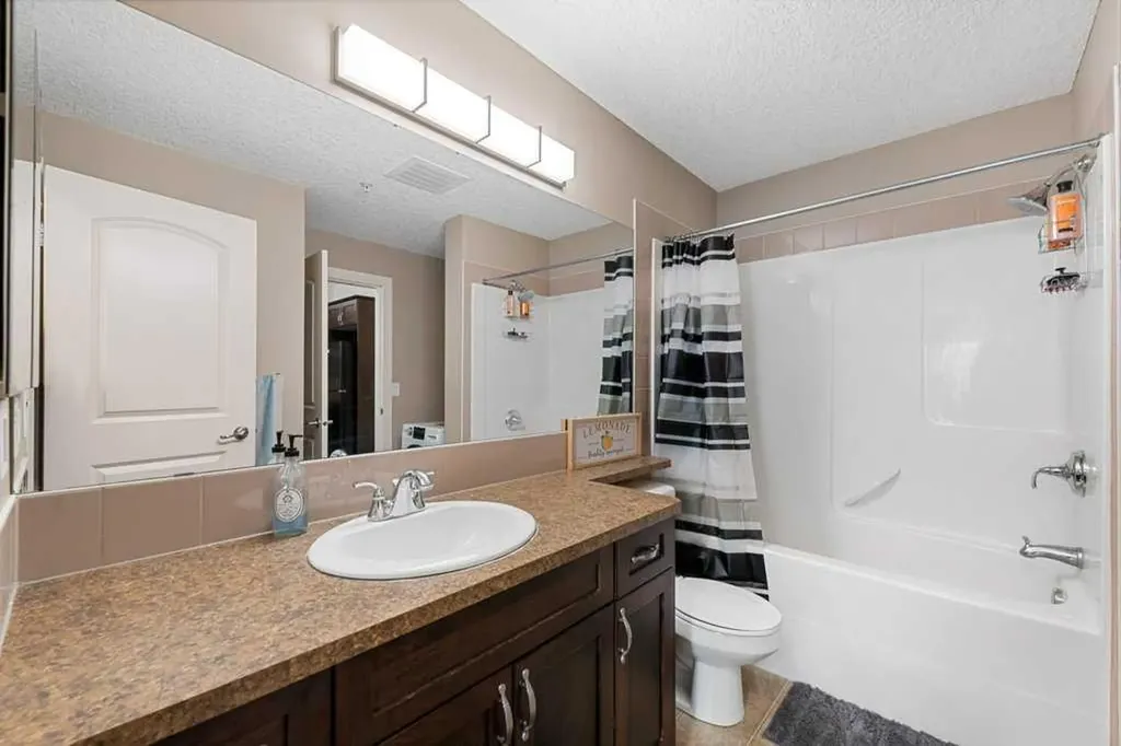 60 Royal Oak Plaza NW Calgary AB T3G 0A7