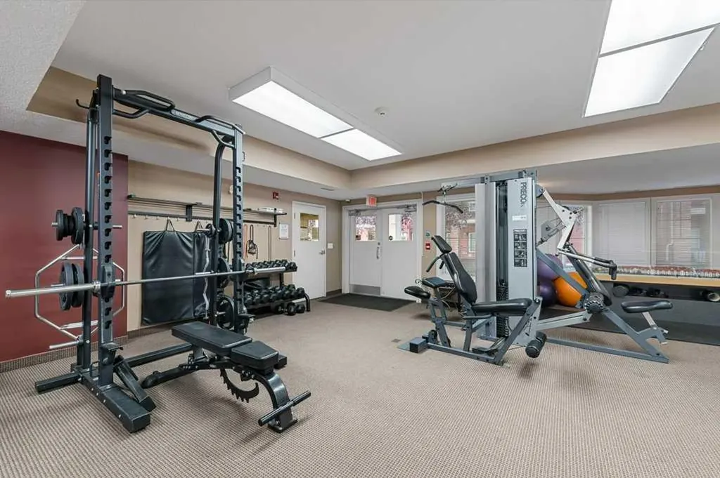 60 Royal Oak Plaza NW Calgary AB T3G 0A7