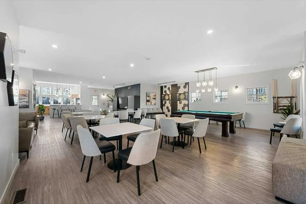 60 Royal Oak Plaza NW Calgary AB T3G 0A7