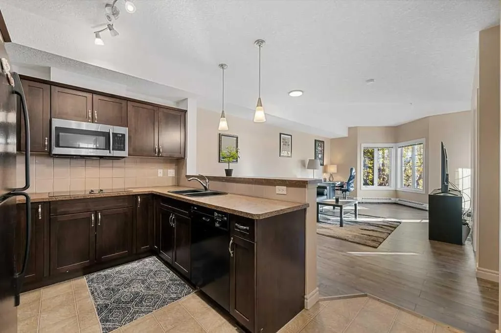 60 Royal Oak Plaza NW Calgary AB T3G 0A7