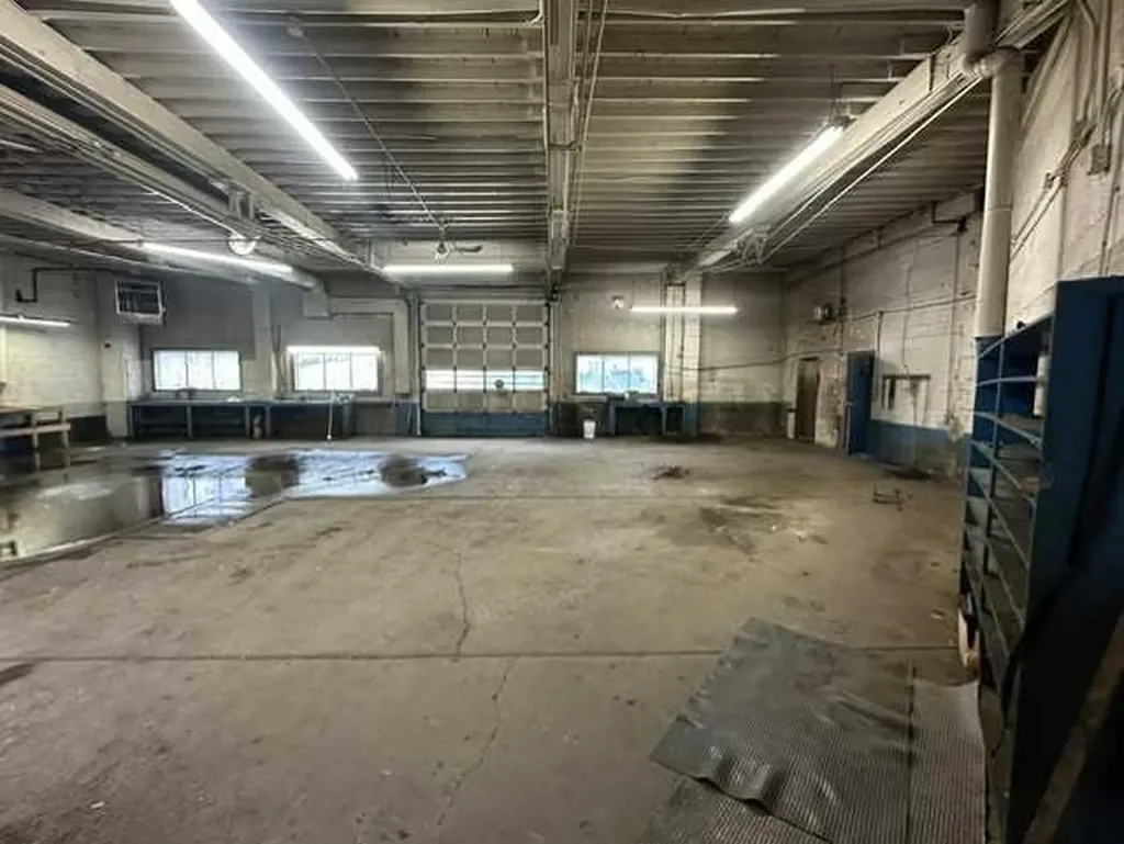 301 2 Avenue W Hanna AB T0J1P0