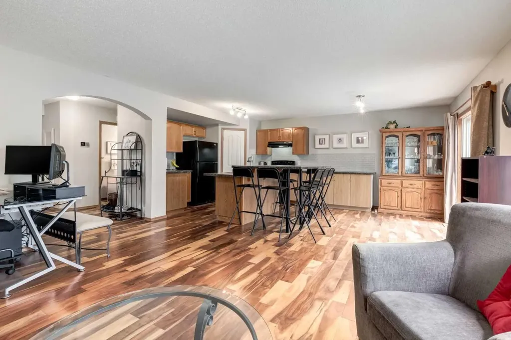 427 Tuscany Ridge Heights NW Calgary AB T3L 3B6