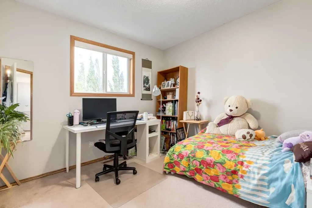 427 Tuscany Ridge Heights NW Calgary AB T3L 3B6