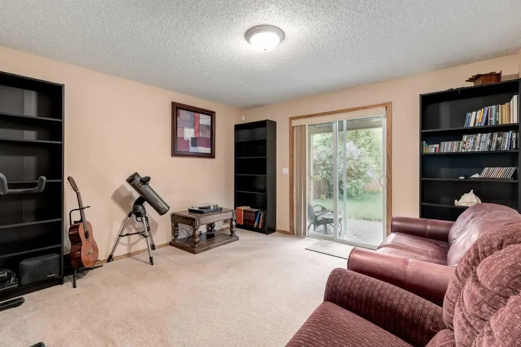 427 Tuscany Ridge Heights NW Calgary AB T3L 3B6