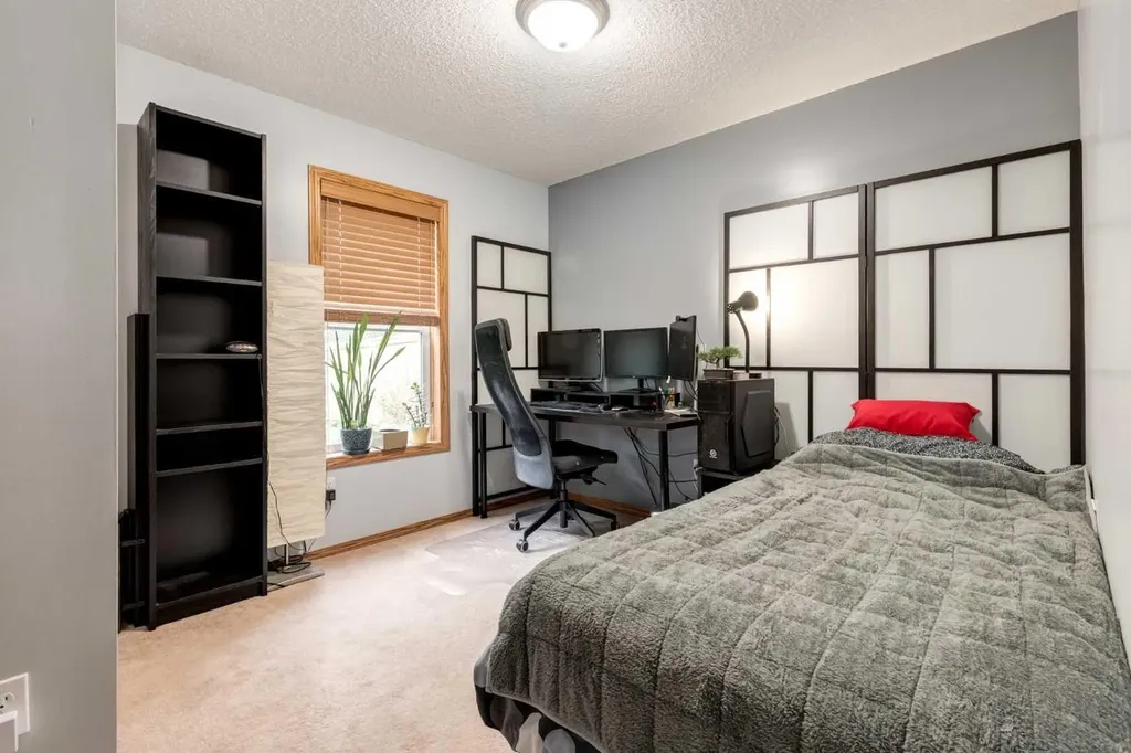 427 Tuscany Ridge Heights NW Calgary AB T3L 3B6