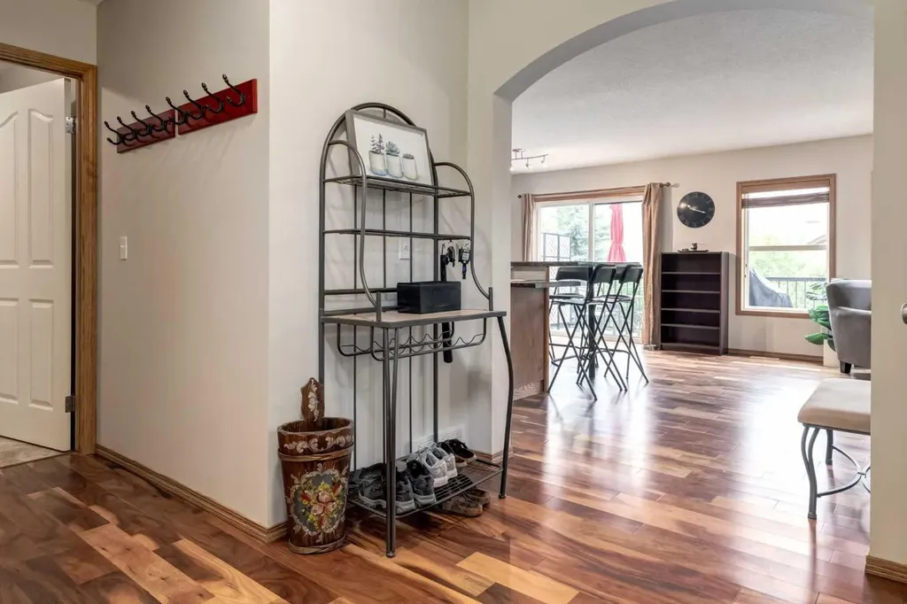 427 Tuscany Ridge Heights NW Calgary AB T3L 3B6