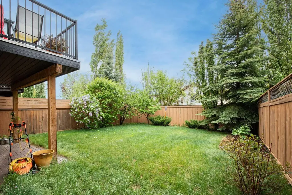 427 Tuscany Ridge Heights NW Calgary AB T3L 3B6