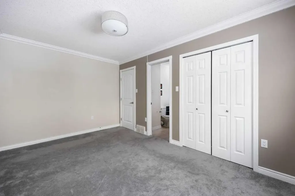 153 Leitner Gate Fort Mcmurray AB T9K 2M4