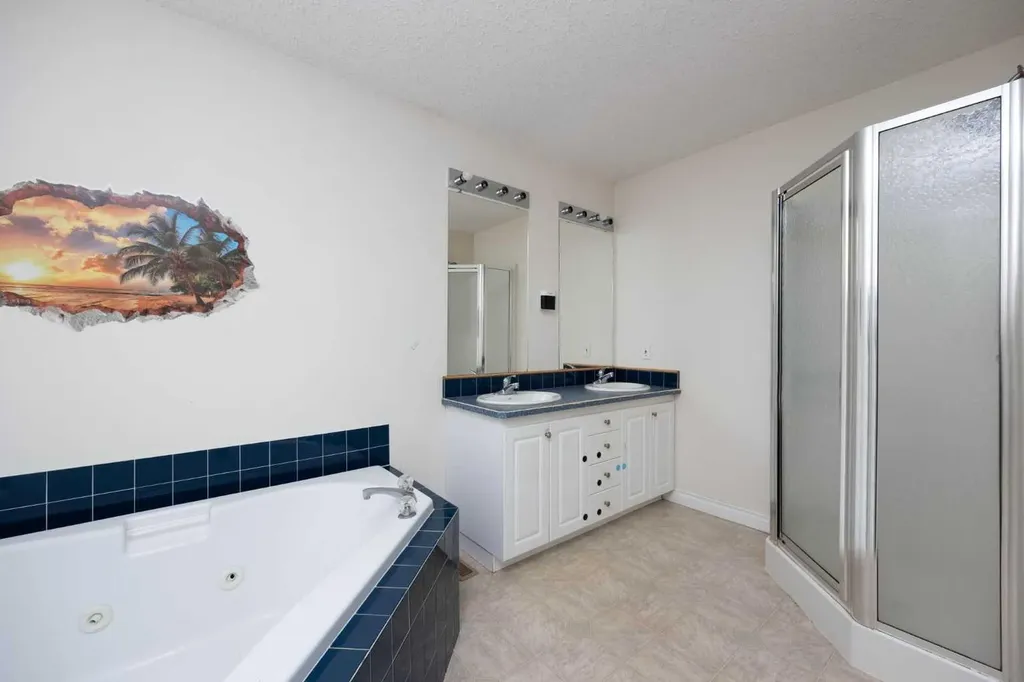 153 Leitner Gate Fort Mcmurray AB T9K 2M4