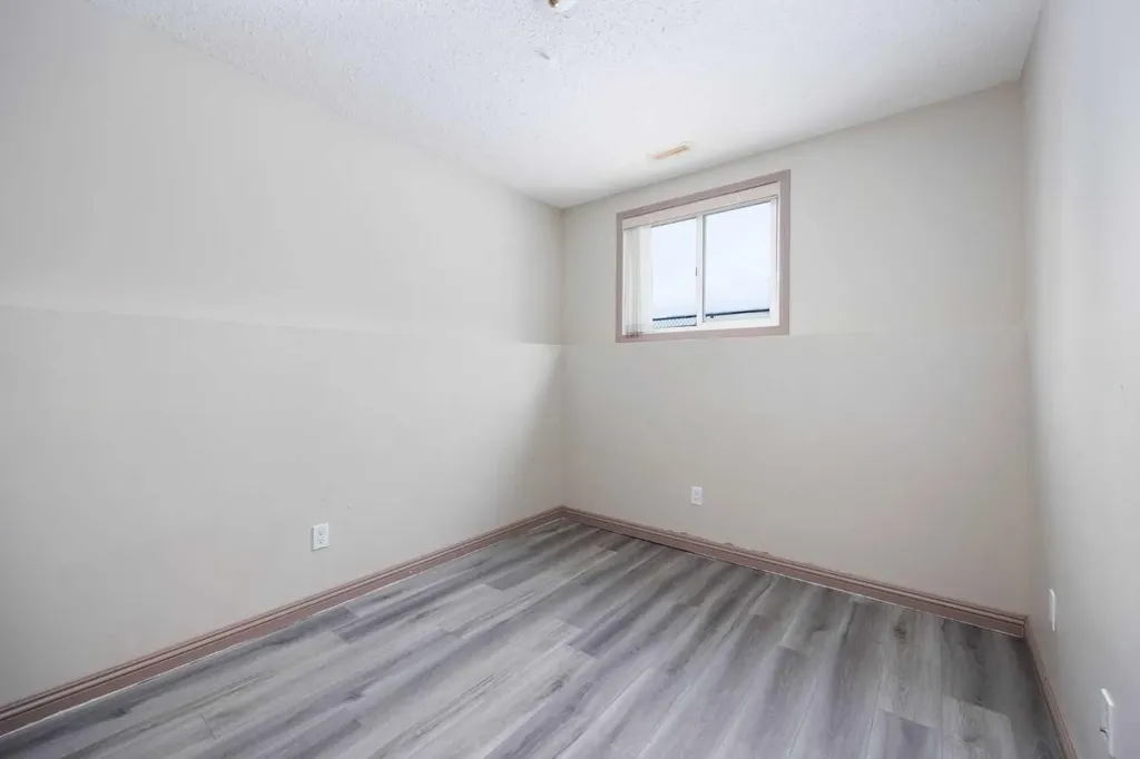 153 Leitner Gate Fort Mcmurray AB T9K 2M4