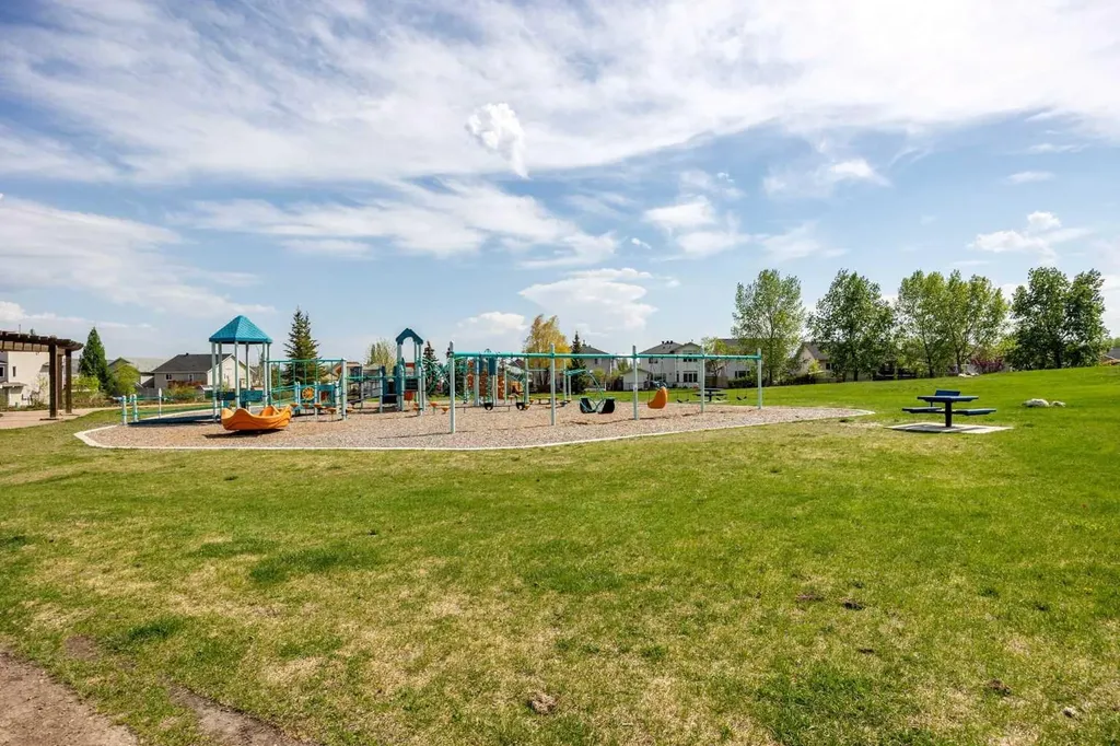 153 Leitner Gate Fort Mcmurray AB T9K 2M4
