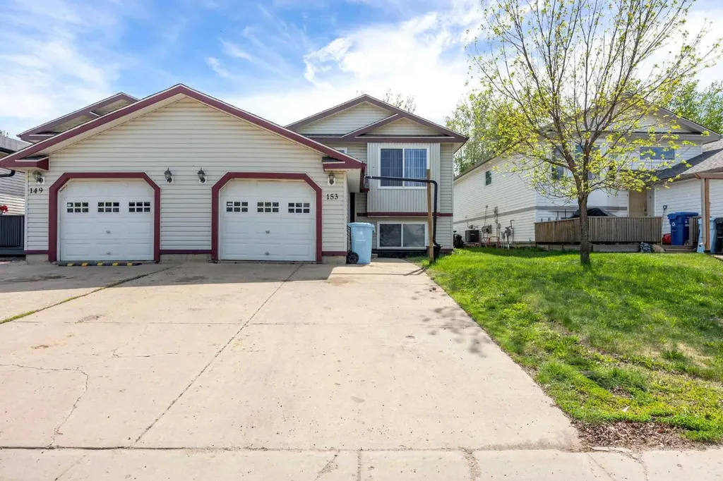 153 Leitner Gate Fort Mcmurray AB T9K 2M4