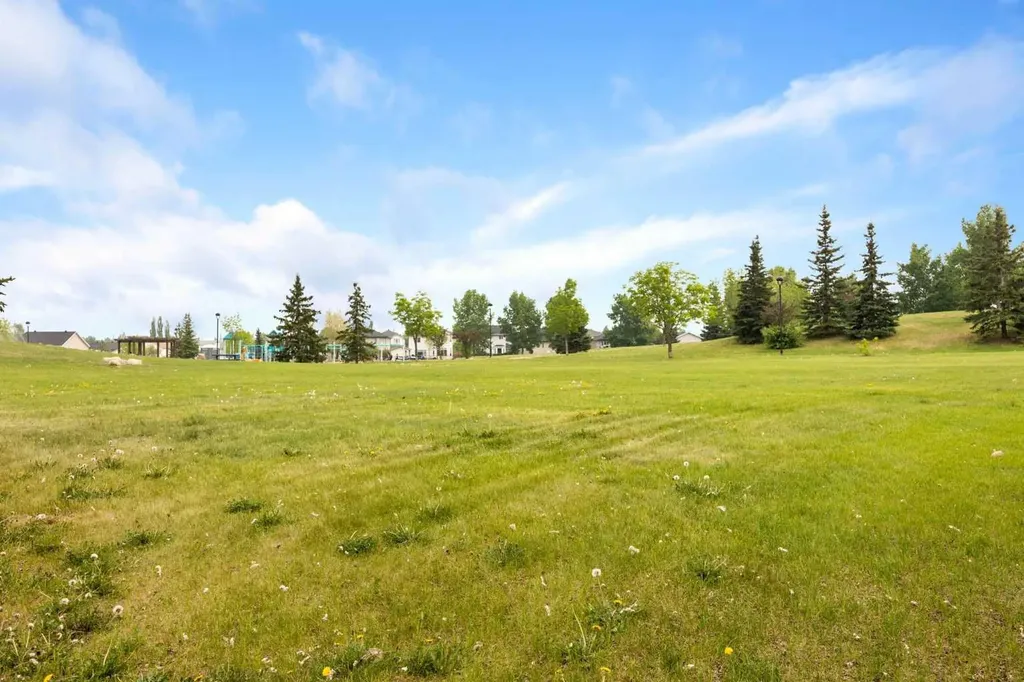 153 Leitner Gate Fort Mcmurray AB T9K 2M4