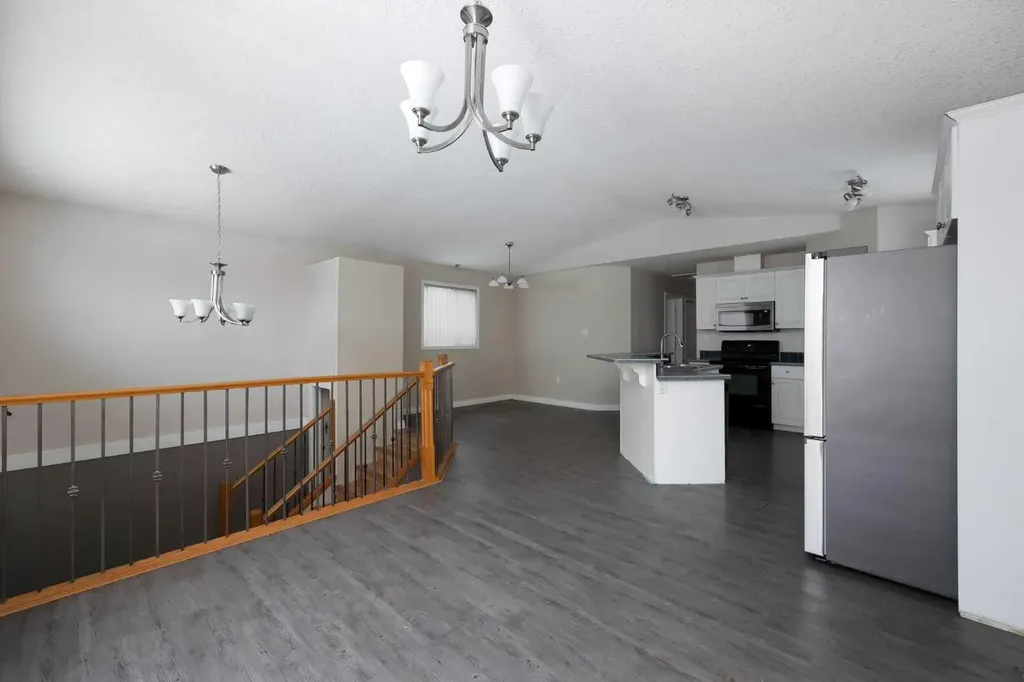 153 Leitner Gate Fort Mcmurray AB T9K 2M4