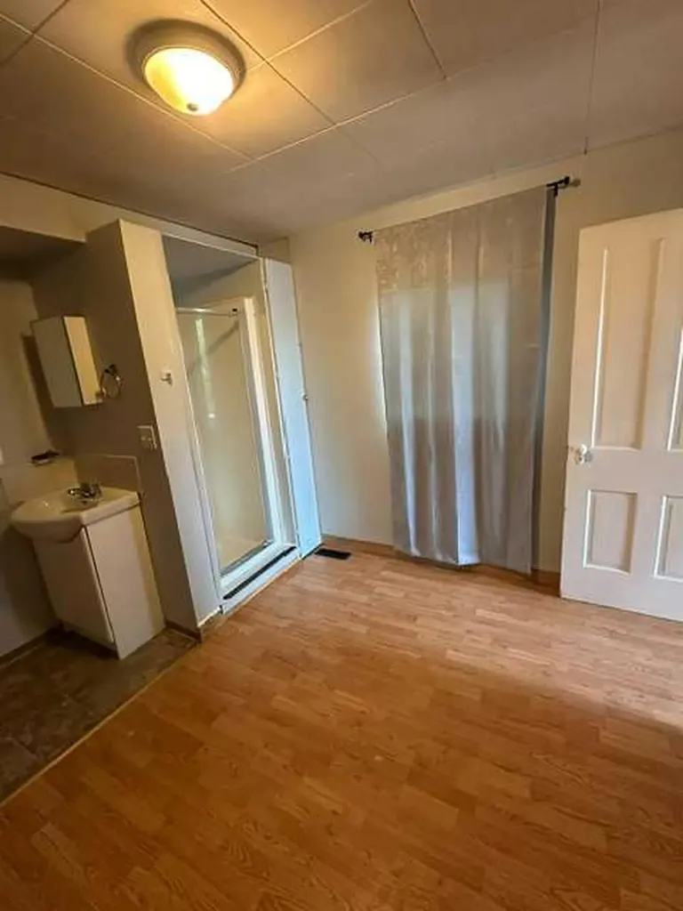 305 2 Avenue E Hanna AB T0J1P0