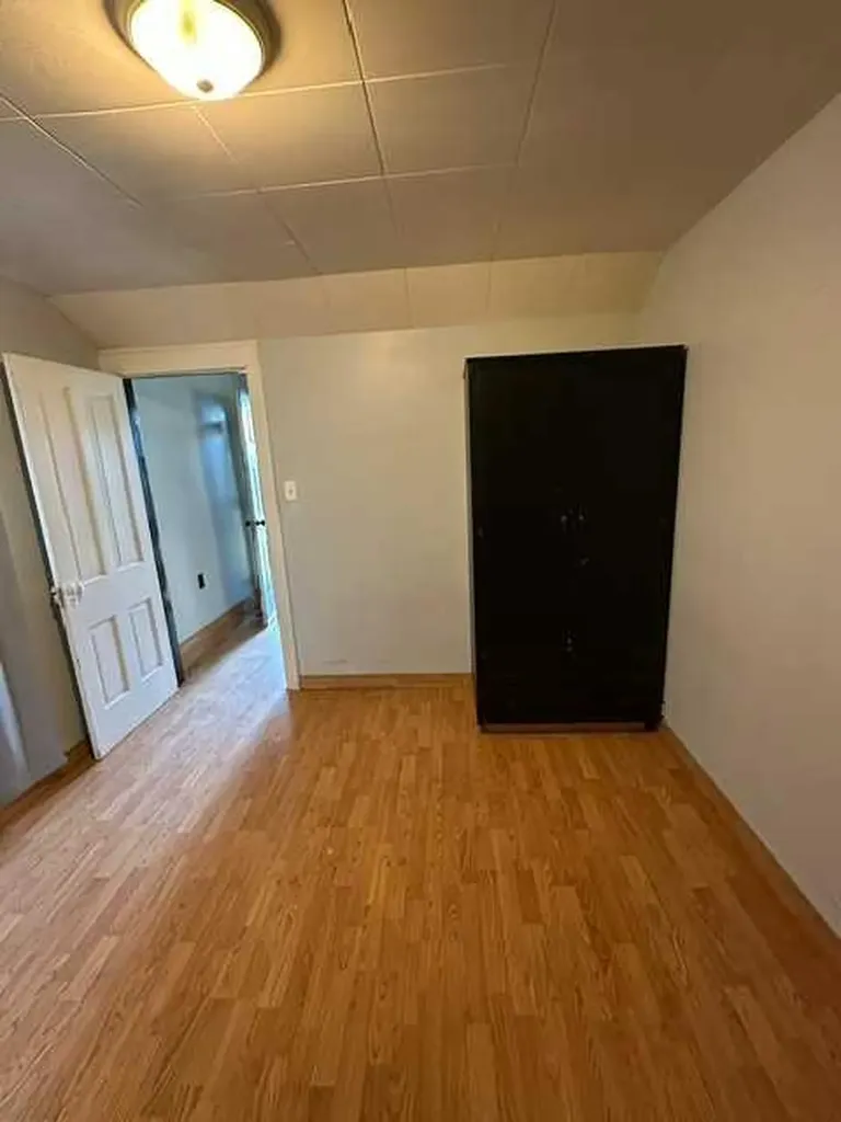 305 2 Avenue E Hanna AB T0J1P0