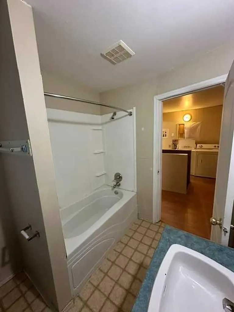 305 2 Avenue E Hanna AB T0J1P0