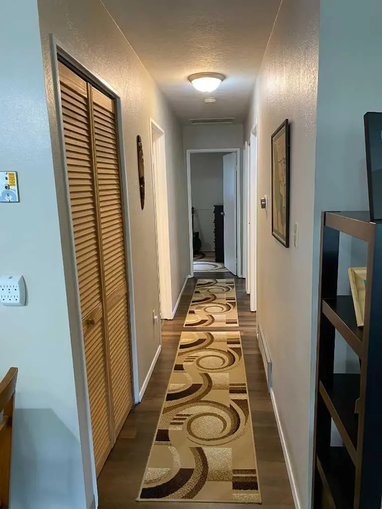 5709 53 Street Close Rocky Mountain House AB T4T1M6