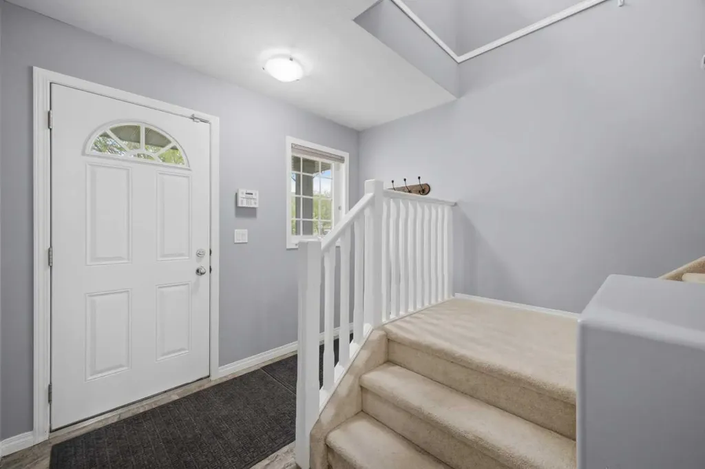 44 Arthur Close Red Deer AB T4R 3M5