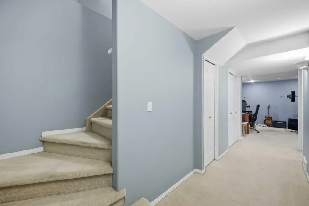 44 Arthur Close Red Deer AB T4R 3M5