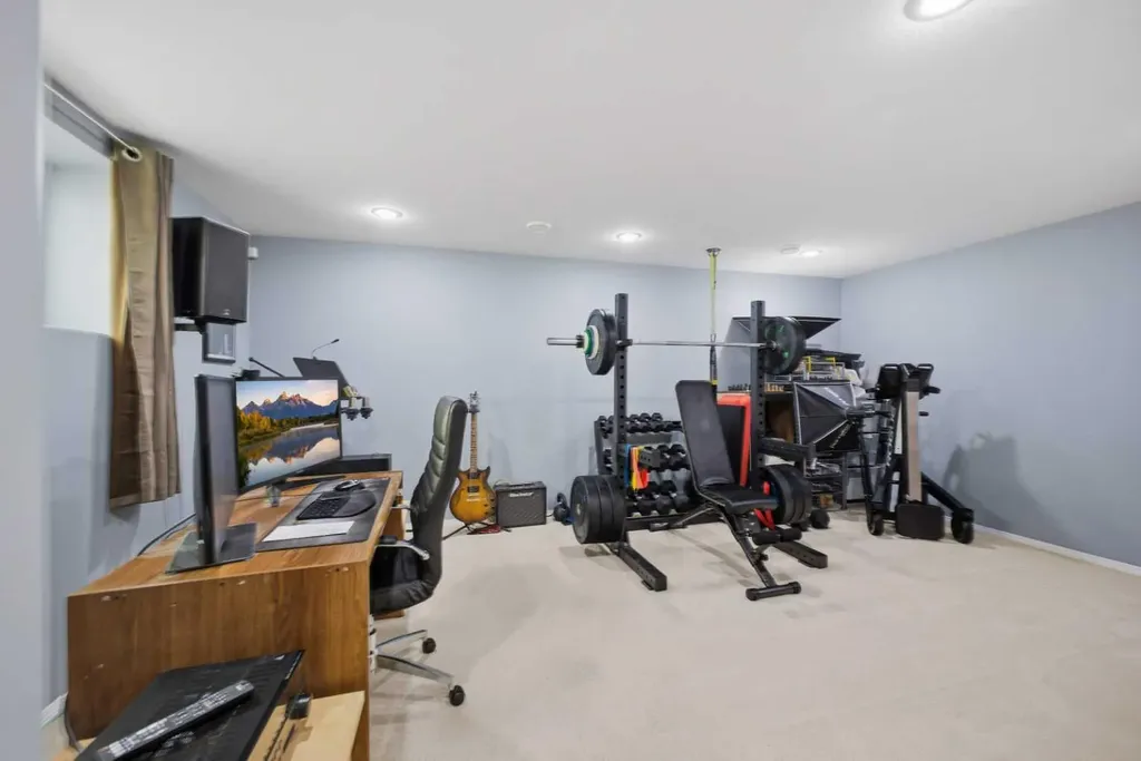 44 Arthur Close Red Deer AB T4R 3M5