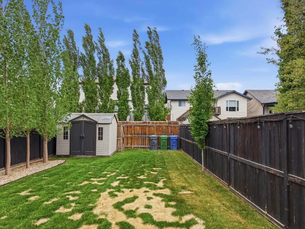 44 Arthur Close Red Deer AB T4R 3M5
