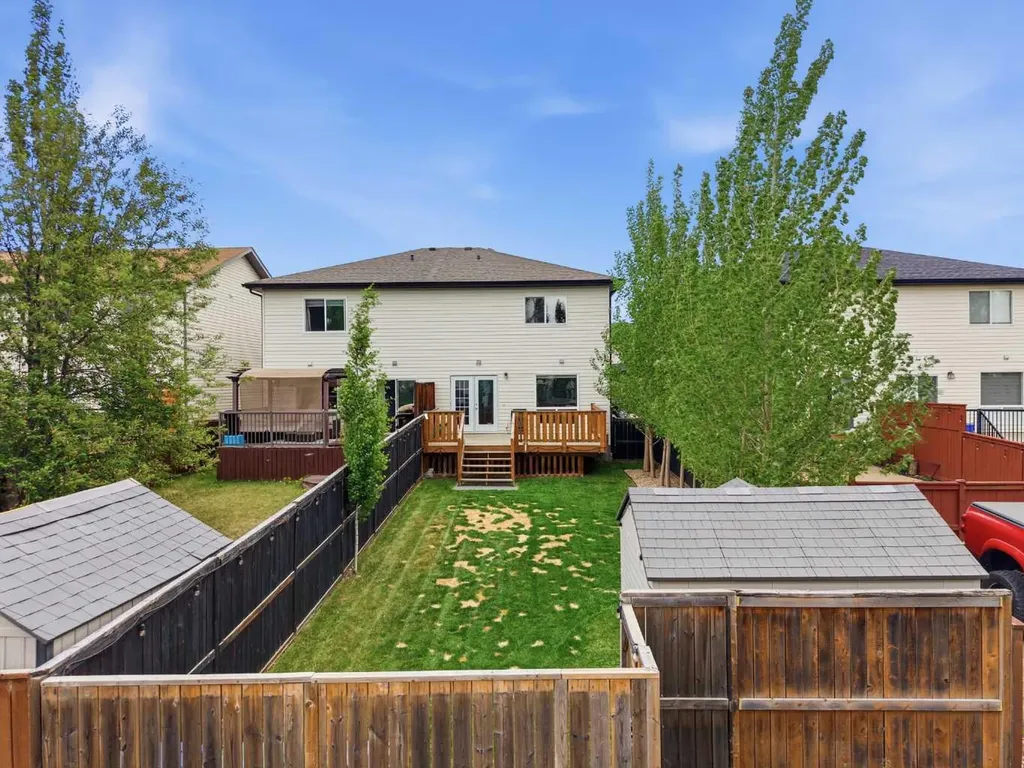 44 Arthur Close Red Deer AB T4R 3M5