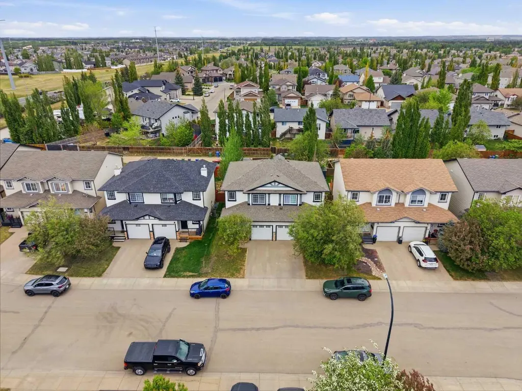 44 Arthur Close Red Deer AB T4R 3M5