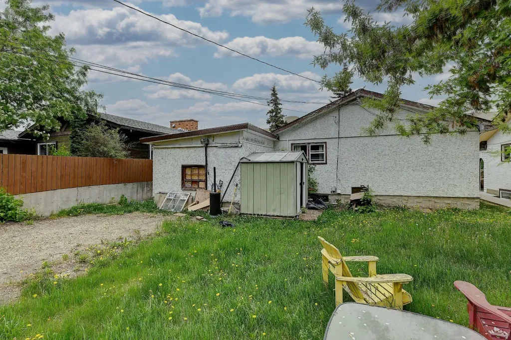 9850 104 Avenue Grande Prairie AB T8V1E4