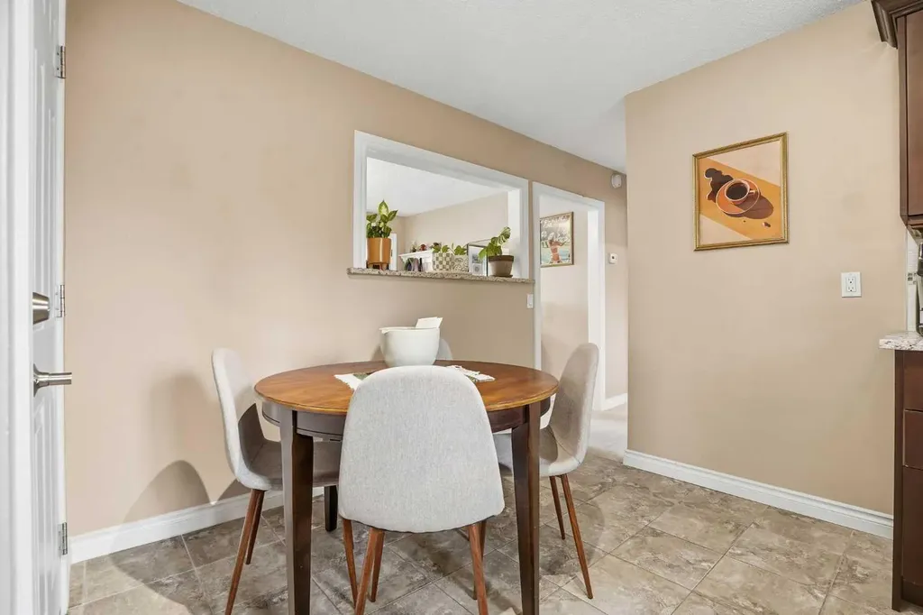 720 69 Avenue SW Calgary AB T2V 0P2
