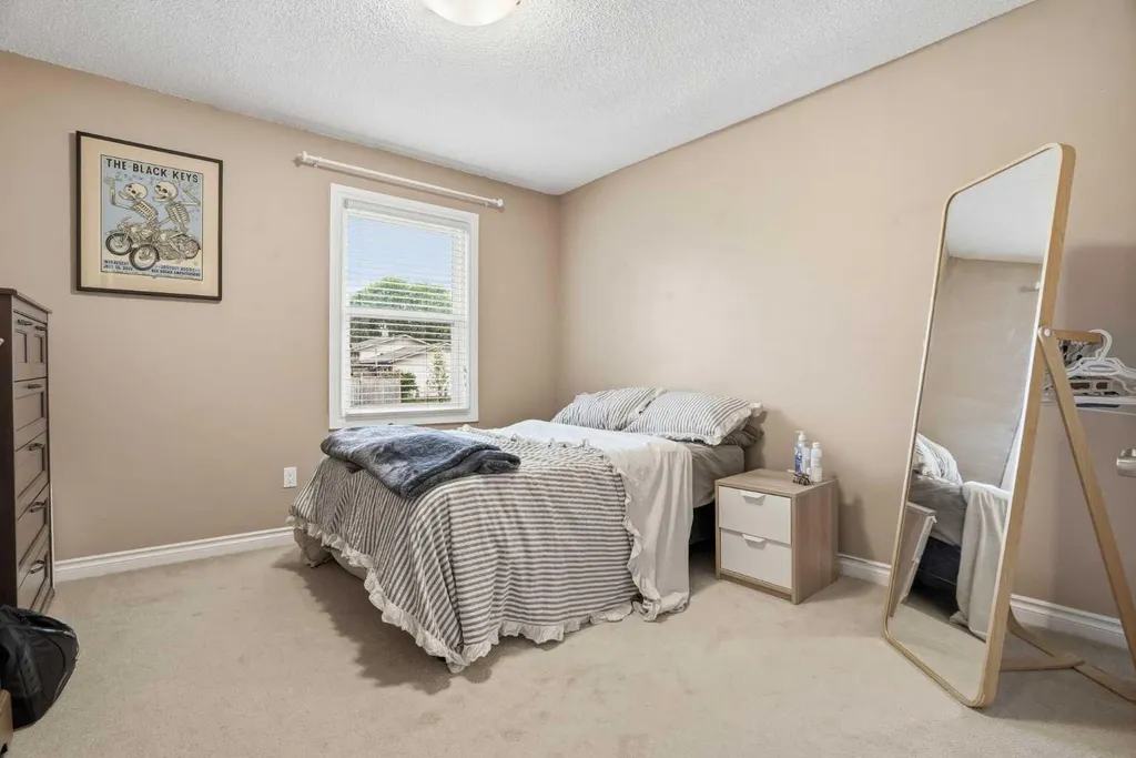 720 69 Avenue SW Calgary AB T2V 0P2