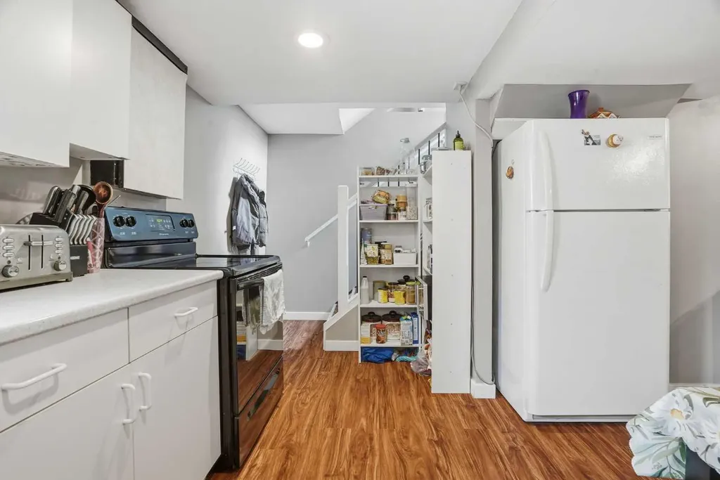 720 69 Avenue SW Calgary AB T2V 0P2