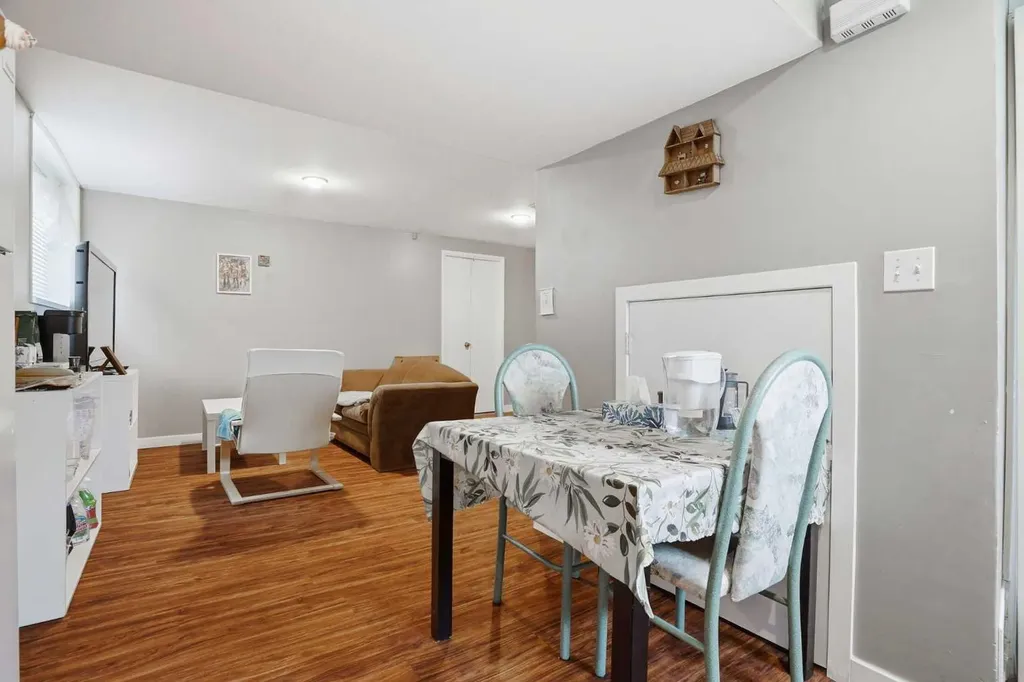 720 69 Avenue SW Calgary AB T2V 0P2