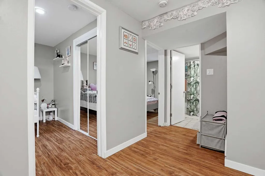 720 69 Avenue SW Calgary AB T2V 0P2
