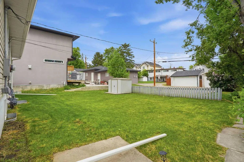720 69 Avenue SW Calgary AB T2V 0P2