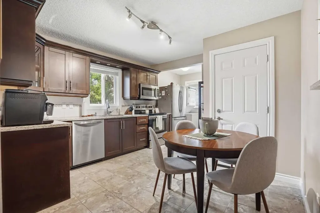 720 69 Avenue SW Calgary AB T2V 0P2