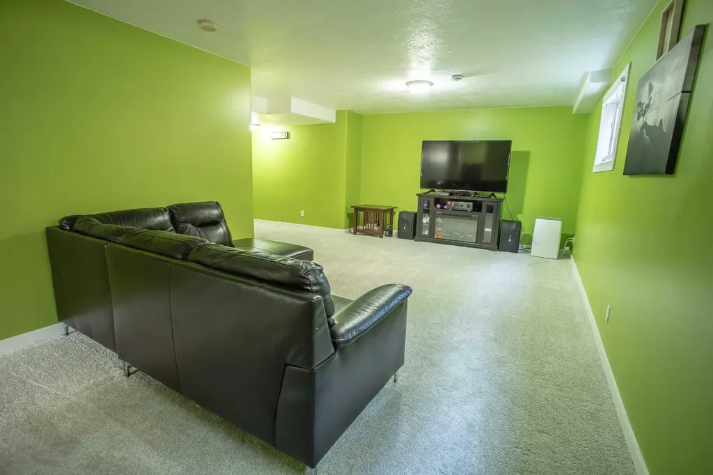 10415 106 Street High Level AB T0H 1Z0