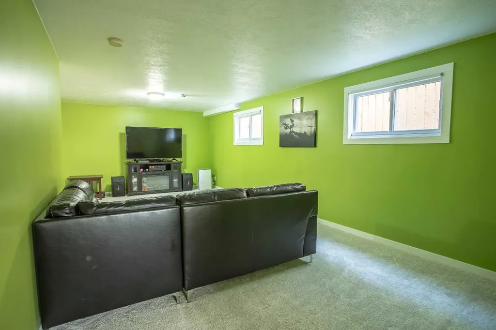 10415 106 Street High Level AB T0H 1Z0
