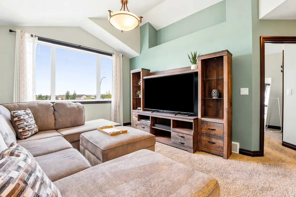 43 Thompson Crescent Red Deer AB T4P 0R9