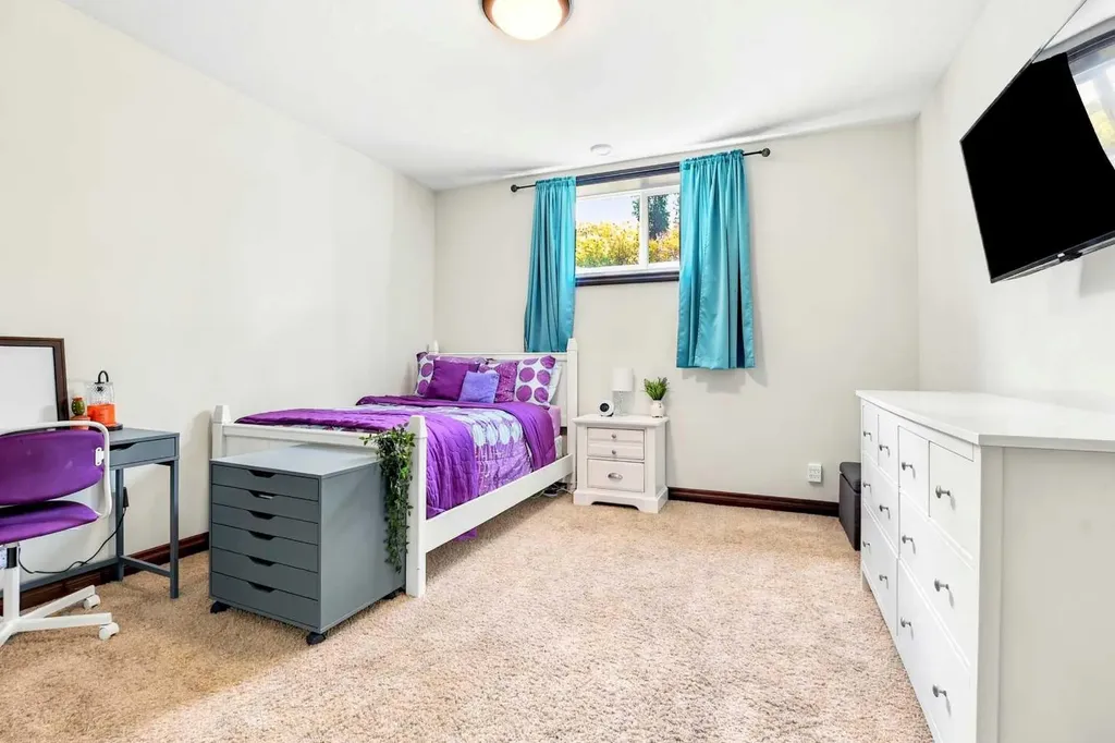 43 Thompson Crescent Red Deer AB T4P 0R9