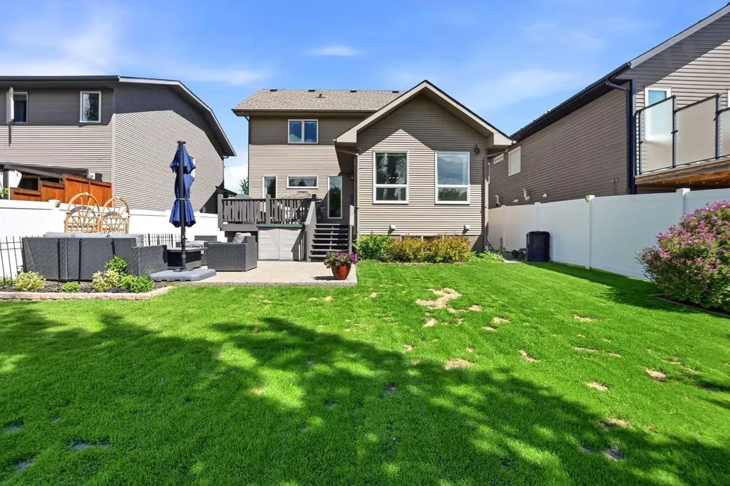 43 Thompson Crescent Red Deer AB T4P 0R9