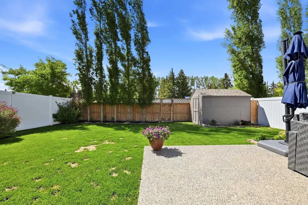 43 Thompson Crescent Red Deer AB T4P 0R9