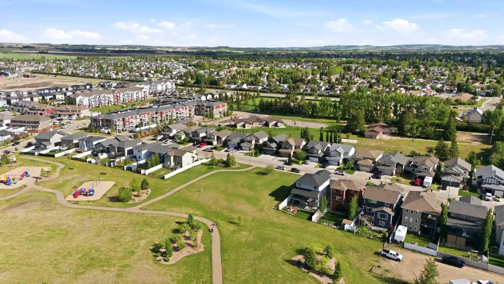 43 Thompson Crescent Red Deer AB T4P 0R9