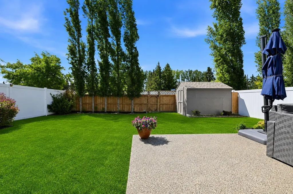 43 Thompson Crescent Red Deer AB T4P 0R9