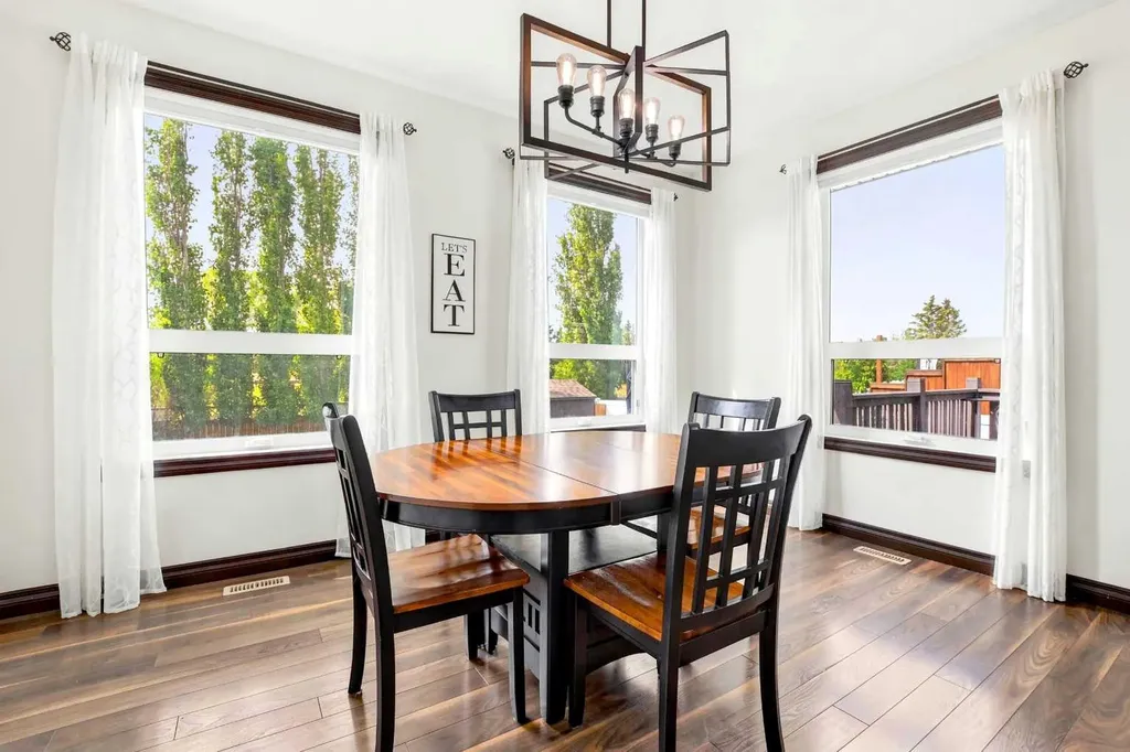 43 Thompson Crescent Red Deer AB T4P 0R9
