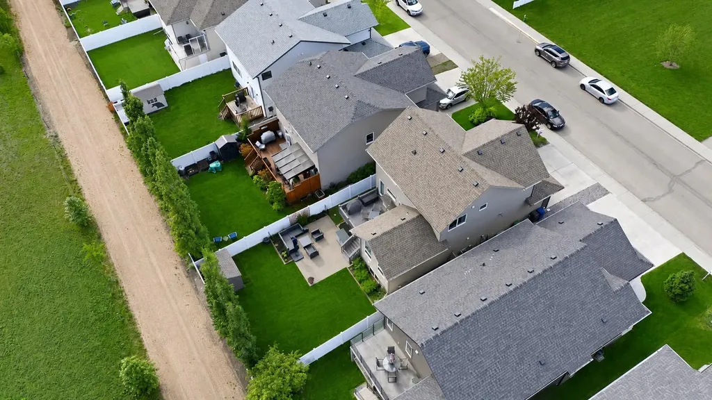 43 Thompson Crescent Red Deer AB T4P 0R9